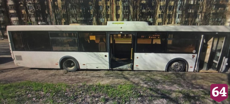 Женщина покалечилась в саратовском автобусе 