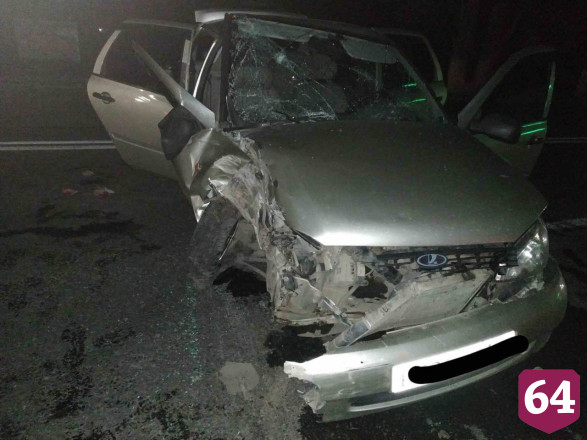 Две пассажирки легковушки пострадали в ДТП со столбом