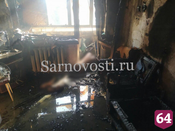 В сгоревшей квартире на улице Азина нашли труп