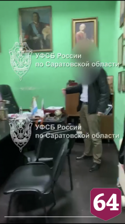 Саратовского адвоката приговорили к 3,5 года колонии за мошенничество