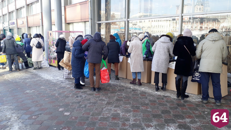 Саратовские волонтеры на аномальном морозе собрали тонны вторсырья