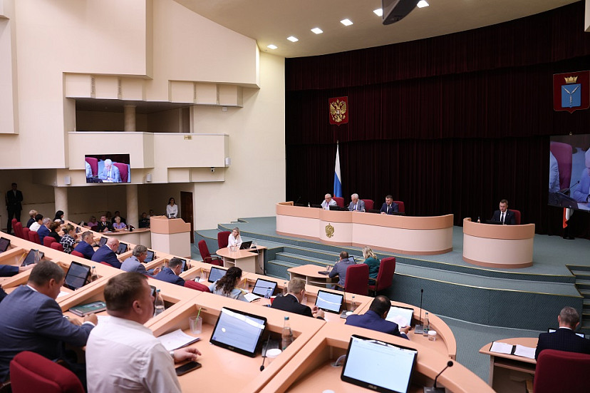 В Саратовской области на поддержку муниципалитетов выделили миллиард рублей