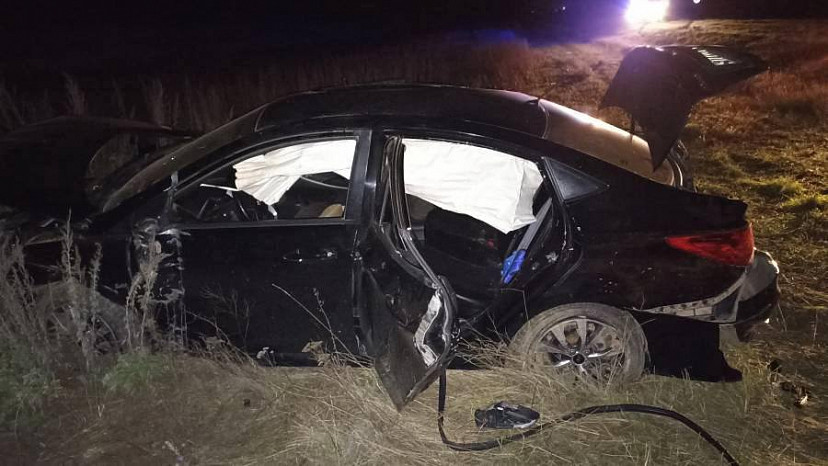 Водитель опрокинул «Солярис» на трассе и покалечил двух пассажиров