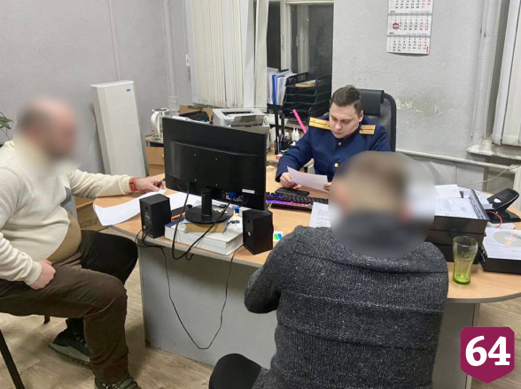 В Саратове руководители фирмы попались на взятках чиновникам