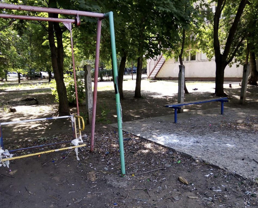 Коммунальщики очистили от мусора «свиноместо» под Саратовом