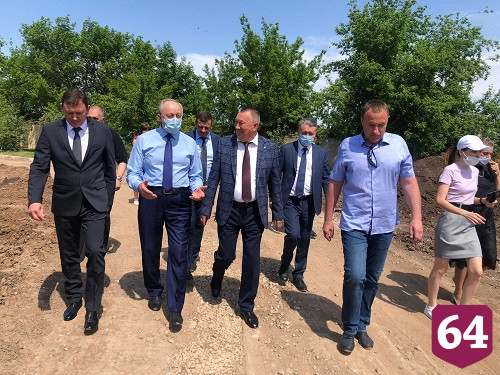 Губернатор поблагодарил коллектив Энгельсского дома-интерната за труд