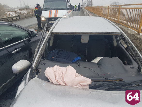 Пьяный пенсионер погубил пассажира в массовой аварии под Саратовом