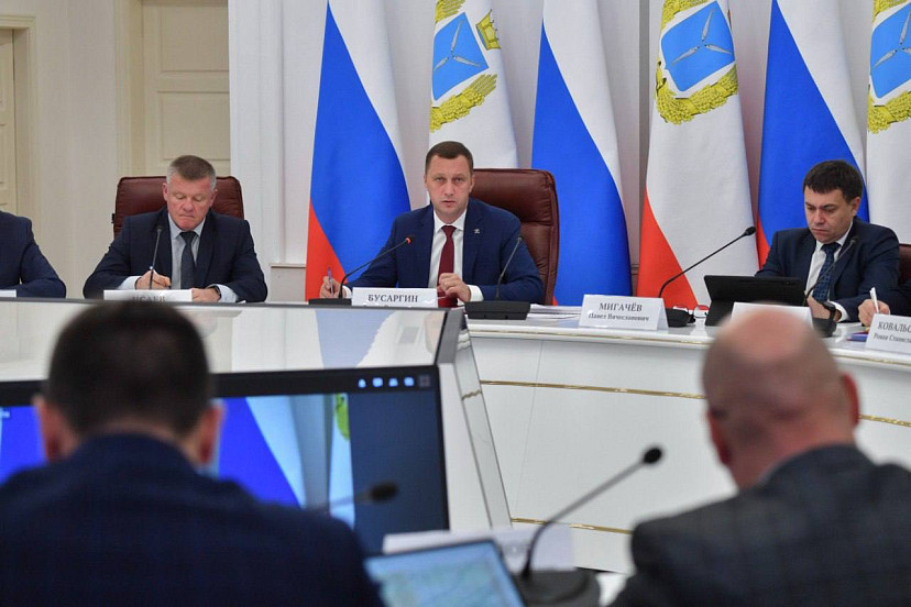 Губернатор обозначил срок подачи тепла саратовцам 