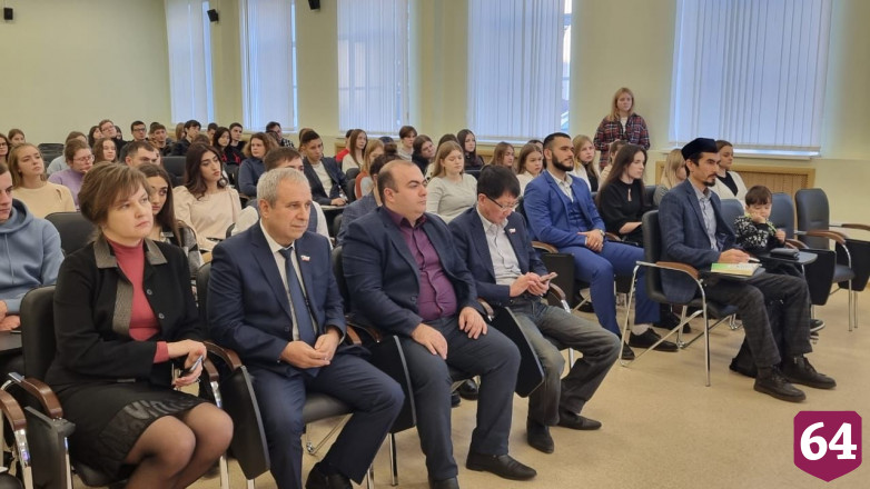 Будущие чиновники обсудили профилактику экстремизма