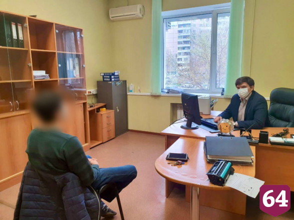 Адвокат пообещал за 200 тысяч помочь клиенту через полицию