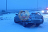 На трассе в Саратове «Приора» протаранила ограждение