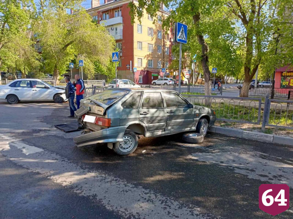 В столкновении легковушек на Ломоносова разбилась автоледи