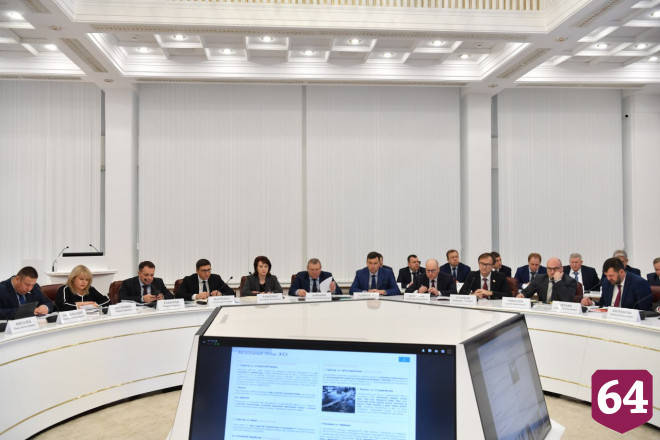 Губернатор потребовал усилить борьбу с гололедицей 