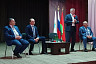 Саратовских чиновников призвали отремонтировать крышу учительнице