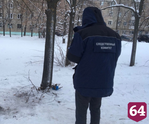 Саратовцы нашли на улице труп неизвестного мужчины
