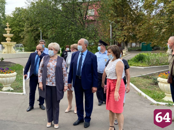 Губернатор предложил сделать полив в городском парке 