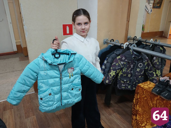 В Саратове участникам экоярмарки бесплатно раздают одежду и обувь 