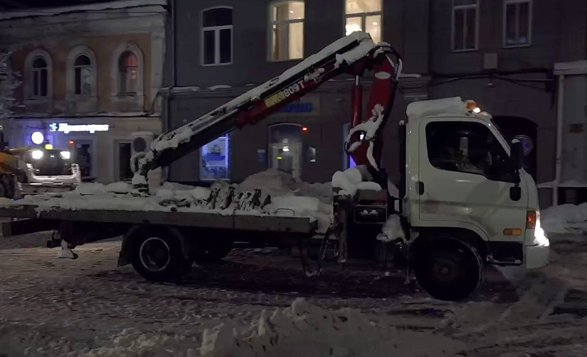 В Саратове за два дня на штрафстоянки эвакуировали 37 автомобилей