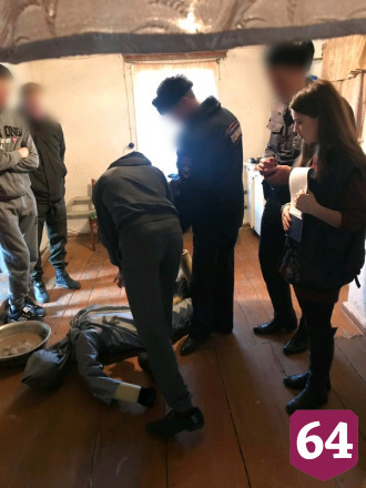 Мужчина до смерти забил ответившего по телефону его сожительницы знакомого