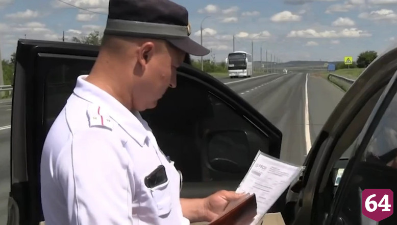 Саратовские инспекторы ГАИ ловят нарушителей с помощью квадрокоптера