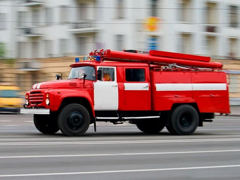 Из горящего дома в Энгельсе эвакуировали 15 человек