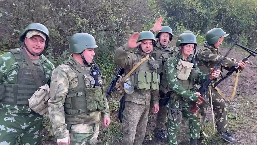 Саратовский силач спел для бойцов СВО о возвращении домой