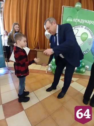 Саратовская победительница экопремии любит пчел и верит в правило трех «Н»