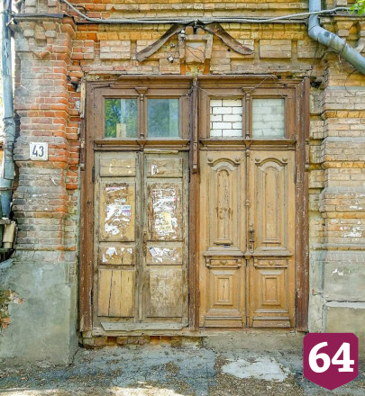 Жителей попросили фотографировать двери для сохранения души Саратова