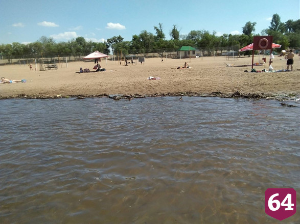 Жители пожаловались на состояние платного пляжа