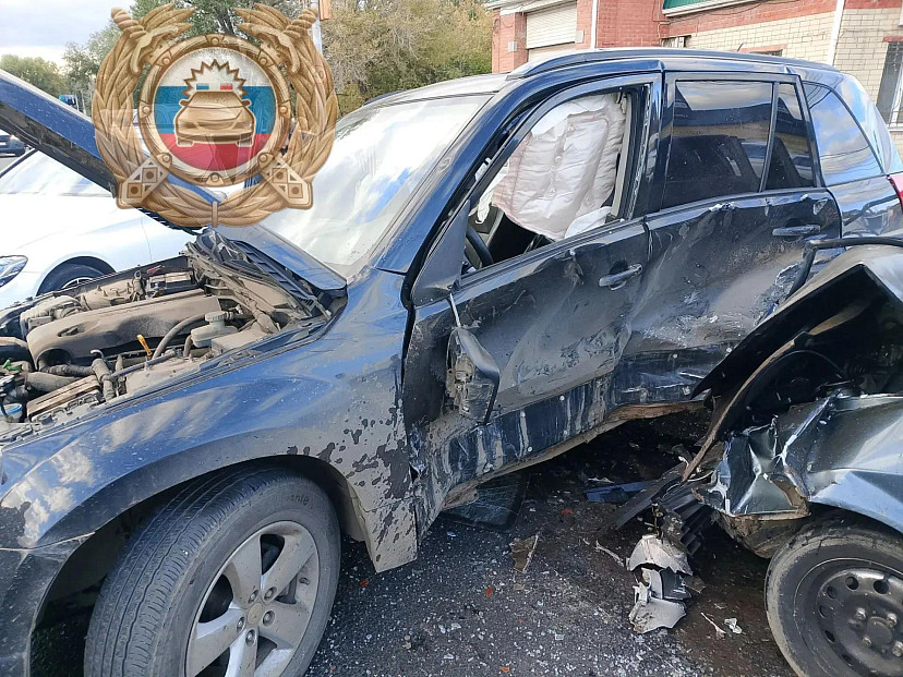 Два человека пострадали в аварии на улице Лесозаводской