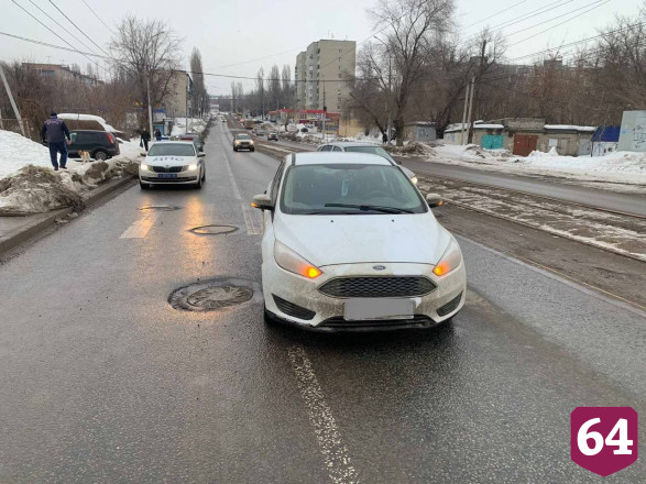 В Саратове иномарка сбила 15-летнюю школьницу