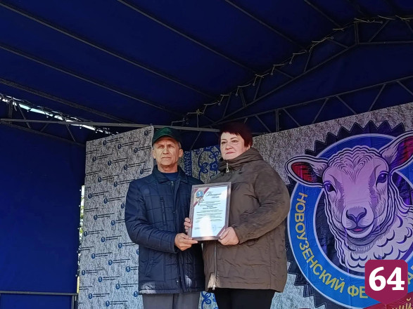 На саратовском фестивале баранины кормили шашлыком и пловом
