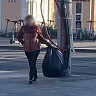 В центре Саратова незаконно выбрасывали мусор 