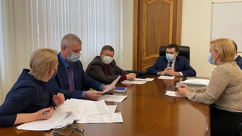 В Саратовской области создадут рабочую группу по вопросу тарифов на тепло