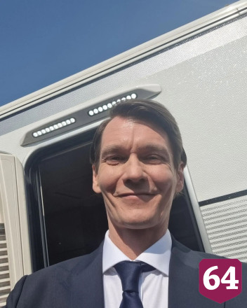 Актера из Саратова назвали копией «великого отца»