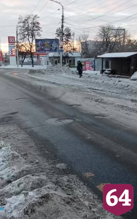 В Саратове больше недели заливает улицу