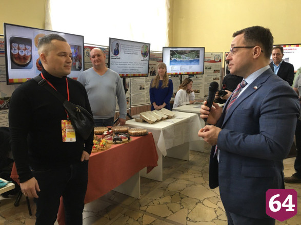 Саратовские предприниматели выращивают пиявок и делают «дома на колесах»