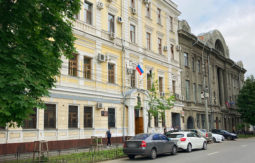 Саратовец выплатил долг по алиментам в страхе лишиться грузовика