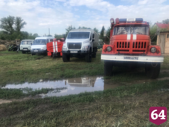 Саратовские леса патрулируют пожарные на квадроциклах