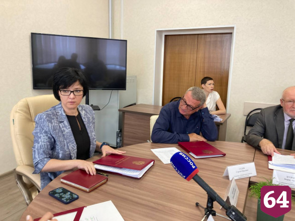 Стали известны зарплаты саратовцев на выборах