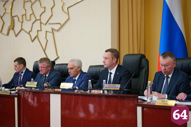 Саратов получит еще миллиард рублей на ремонт дорог 