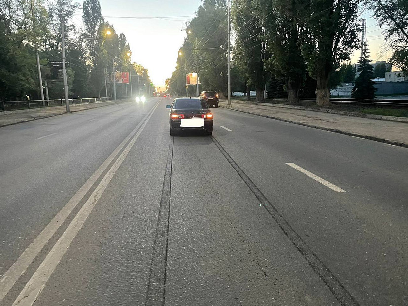 Сбитого в Саратове пешехода отбросило в «Лексус»