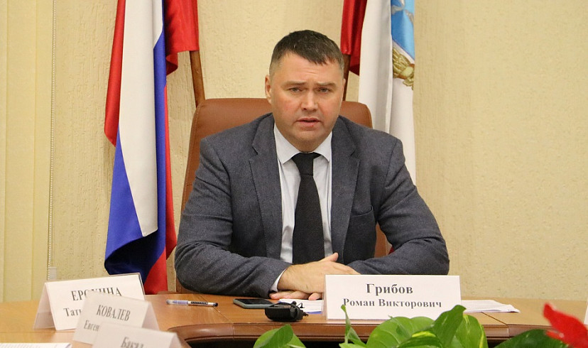 Саратовский фонд ОМС призвали к скромности 