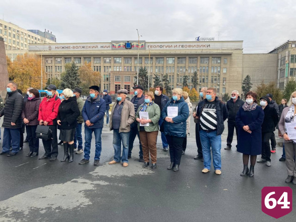 Саратовские школы получили 35 новых автобусов 