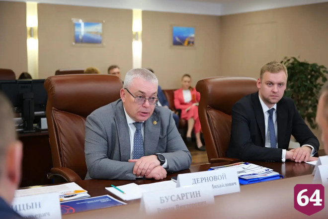 Саратовский губернатор обсудил трудоустройство выпускников колледжей на заводы