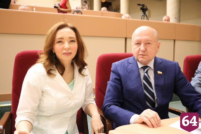 Депутаты при выборе вице-спикера задумались о конкурсе красоты 