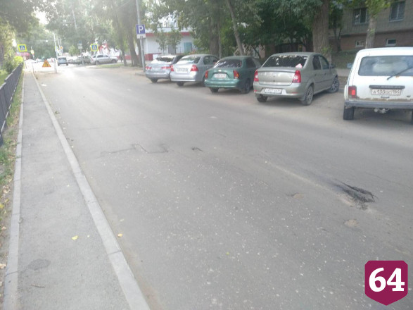 Горожанин рассказал о дорожной ловушке в центре Саратова