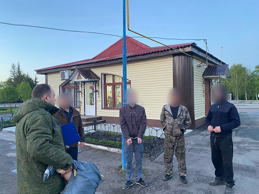 Юноша насмерть забил пьяного мужчину за оскорбление родственников
