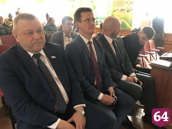 Две отличницы и «крутой чел» победили в состязаниях юных лесничих 