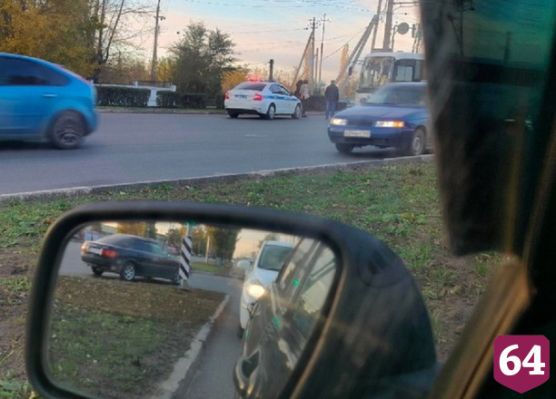 Автобус сбил девушку под Саратовом